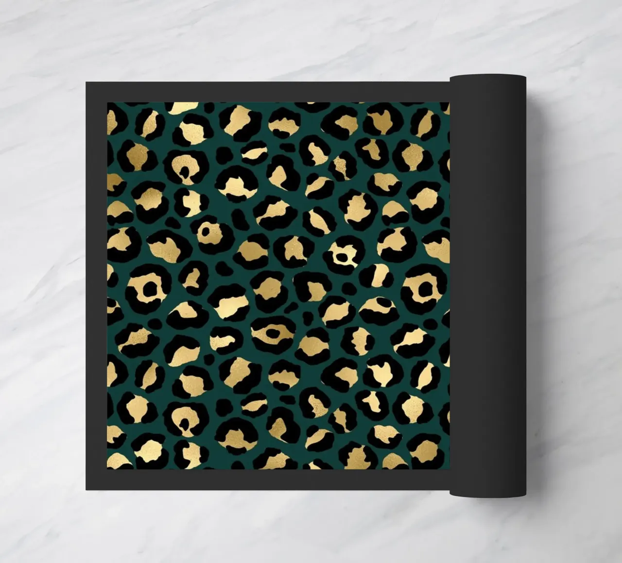 Verde, nero e oro Modello animale 1 zerbino da Yaso Design Animal