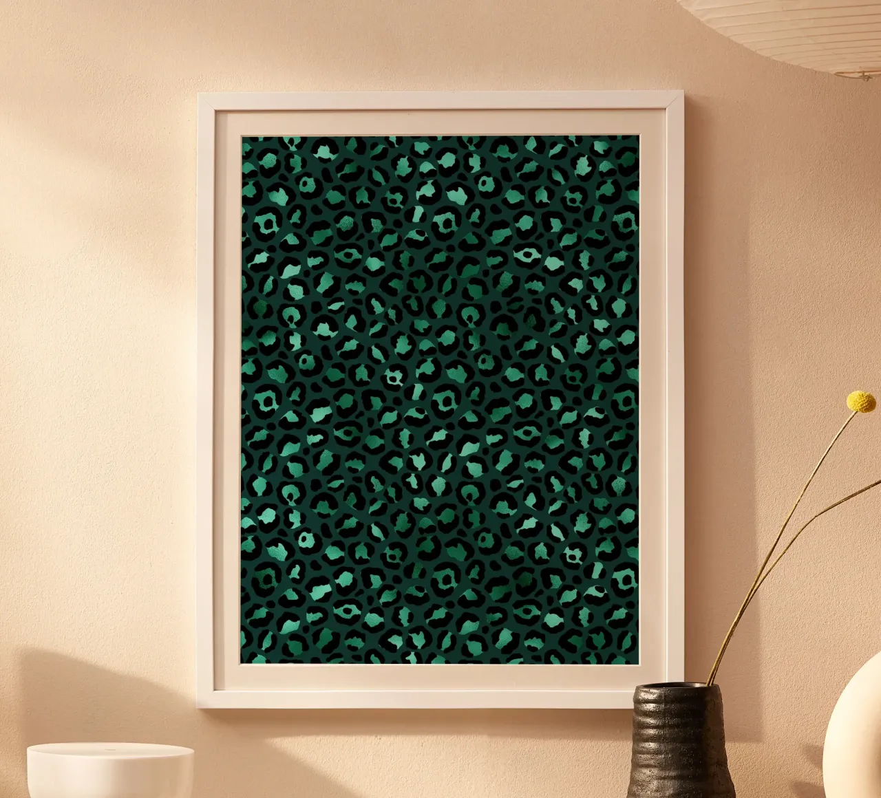 Schwarz & Grün Animal Pattern 2 Poster mit Aluminium Rahmen von Yaso Design Animal