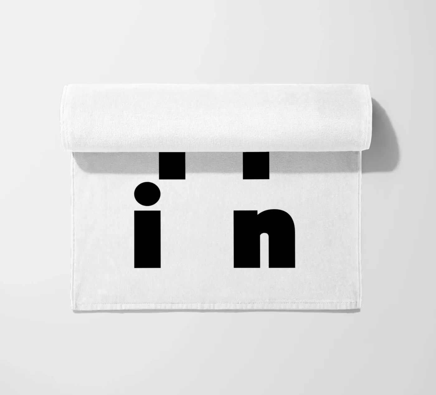 Berlin 2 strandhanddoek van The Type Club Tokyo