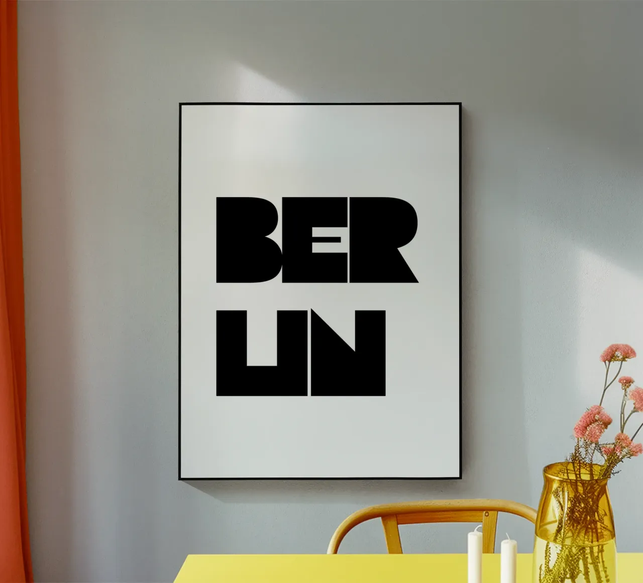 Berlin 4 plexiglass da The Type Club Tokyo