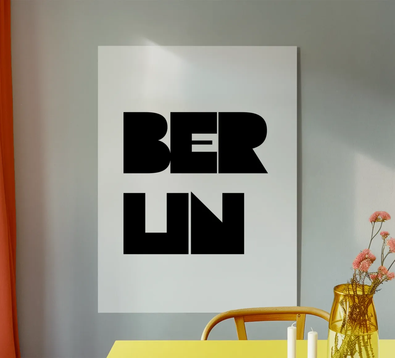 Berlin 4 plexiglass da The Type Club Tokyo