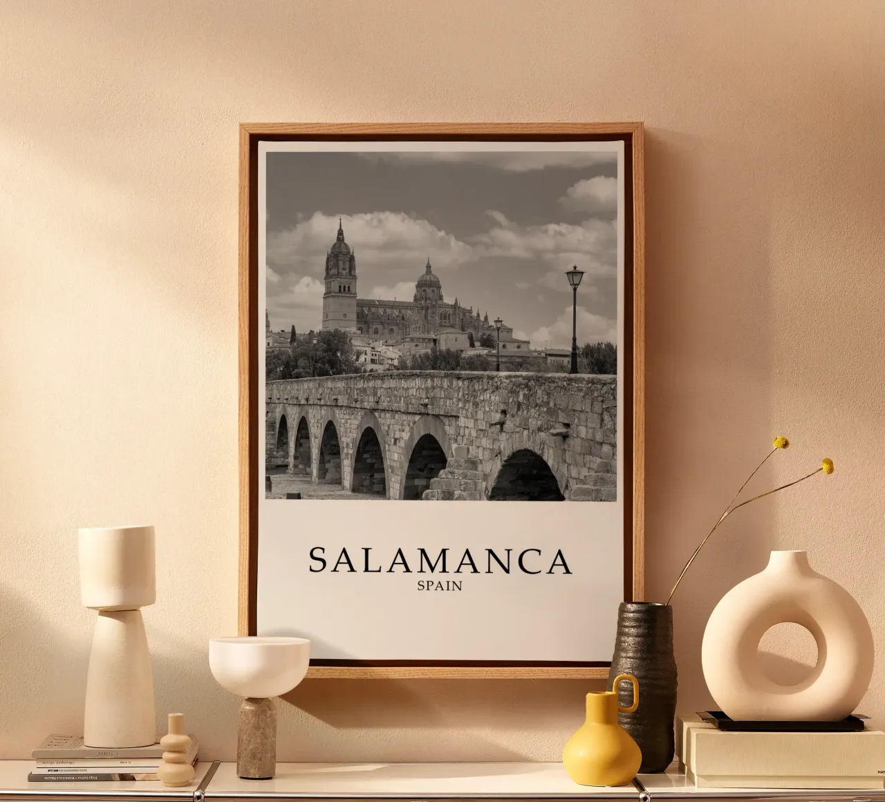 Salamanca Spagna Architettura Scena in scala di grigi tela con Cornice a cassetta da Charnwood Prints