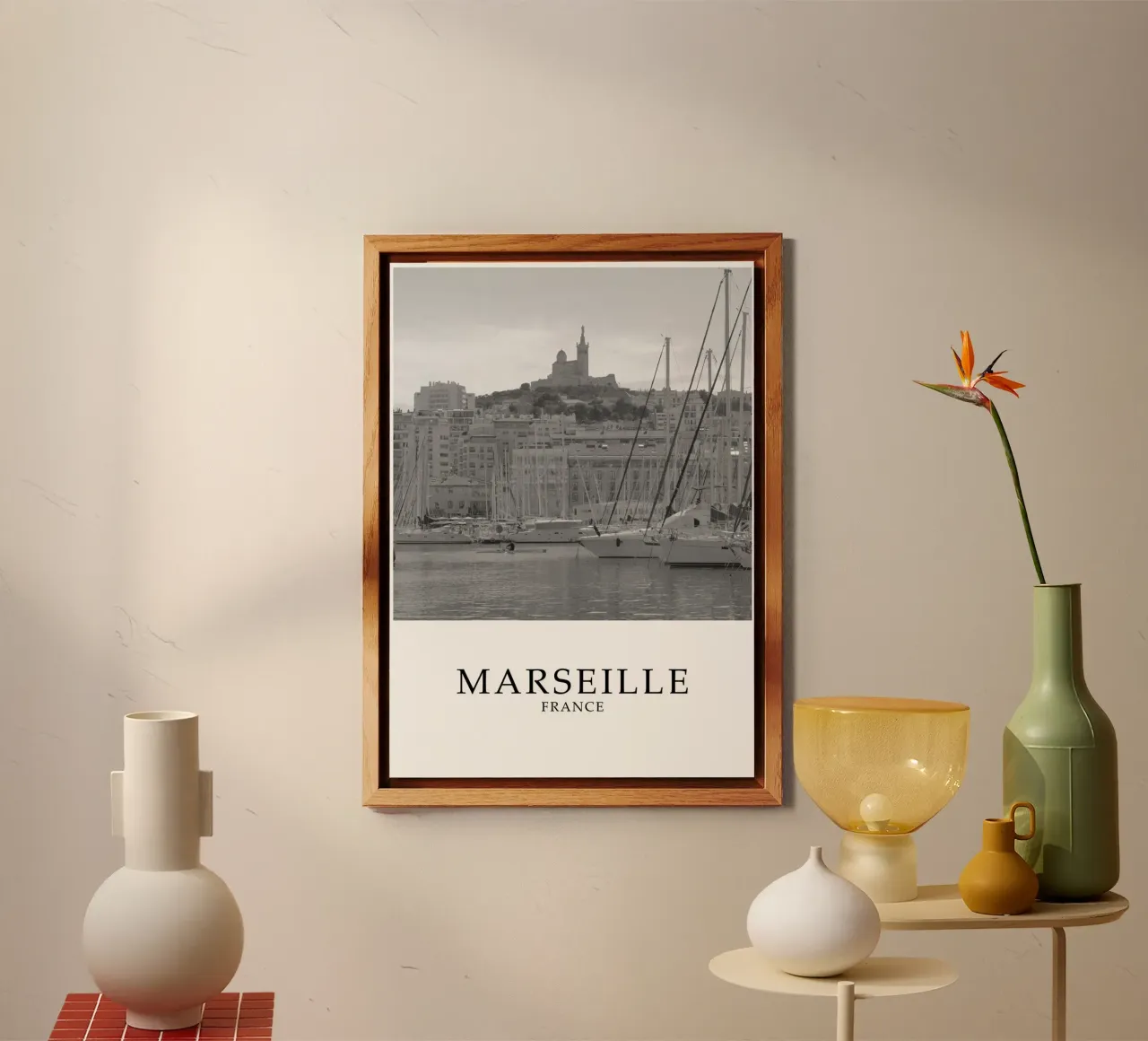Marsiglia Francia Scena di città in scala di grigi alluminio dibond da Charnwood Prints
