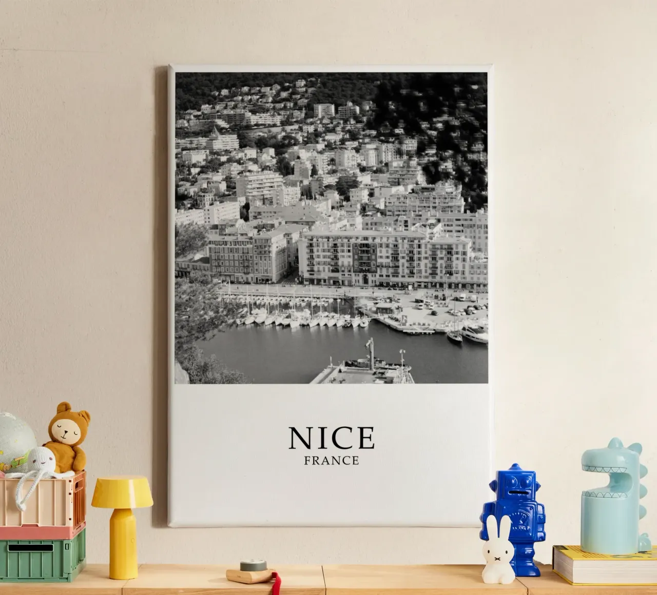 Nizza, Francia, lungomare: scena in scala di grigi tela con Cornice a cassetta da Charnwood Prints