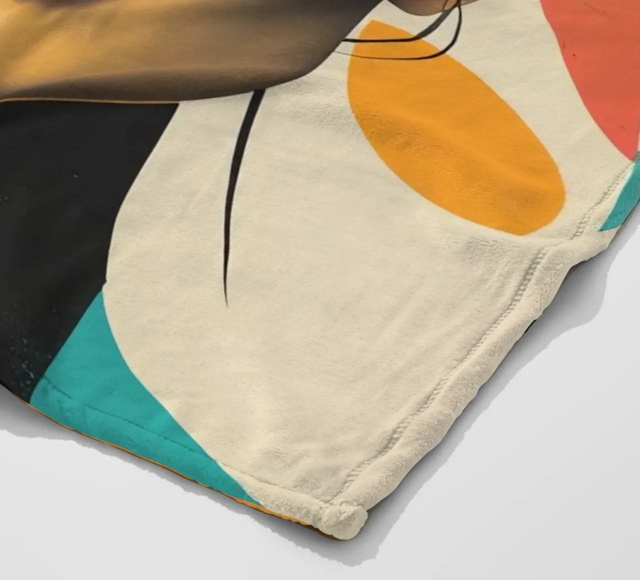 Volto di donna con sovrapposizione di forme geometriche in pastello coperta in pile da DesignDoodle