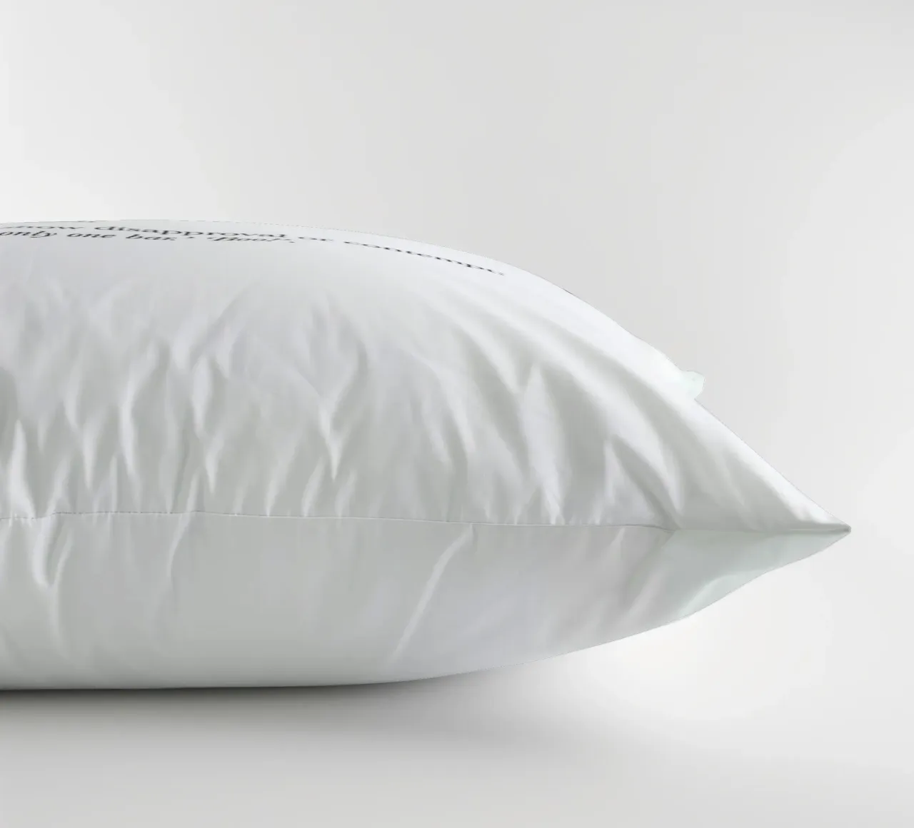 The boo interjection cuscino da Matěj Kašpar Jirásek