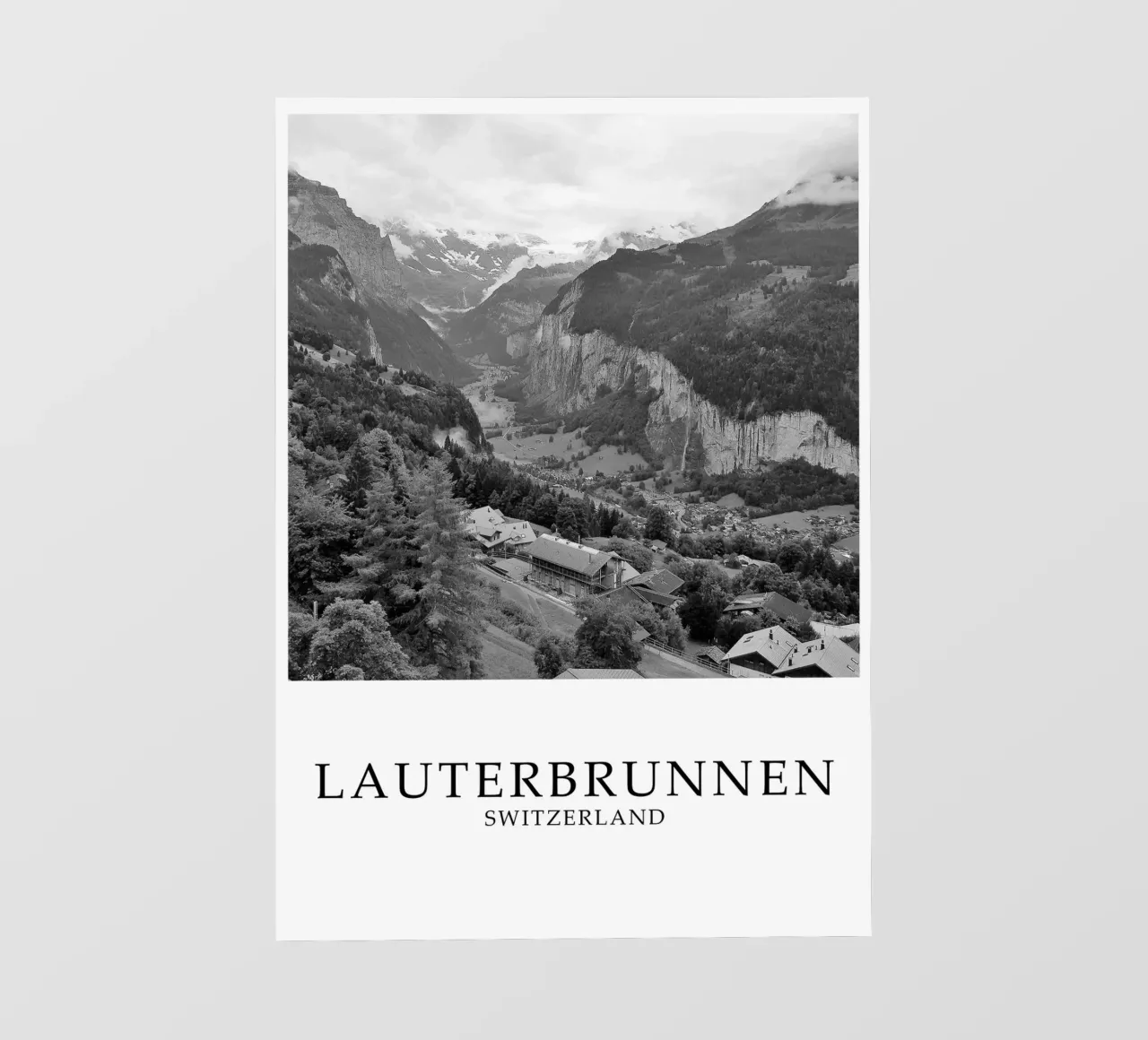 Lauterbrunnen Svizzera Scena di natura in scala di grigi telo in pvc da Charnwood Prints