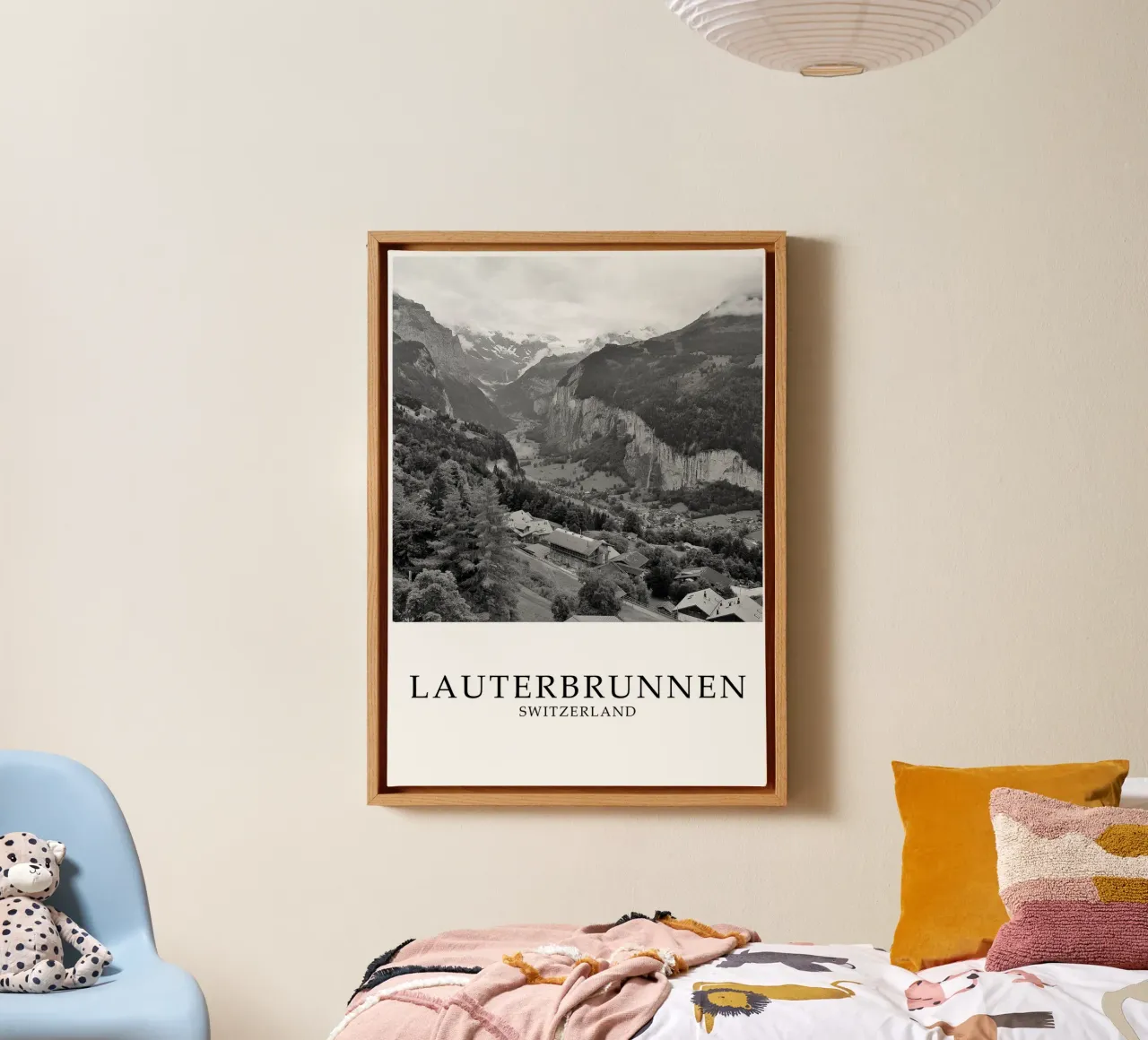 Lauterbrunnen Svizzera Scena di natura in scala di grigi tela con Cornice a cassetta da Charnwood Prints