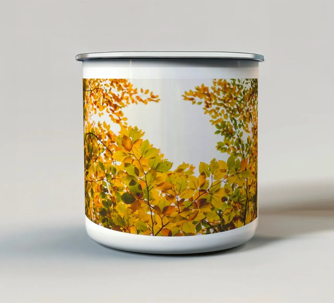 Autunno dorato - baldacchino di foglie colorate tazza in smalto da Natur Wandbild — Orte für die Seele
