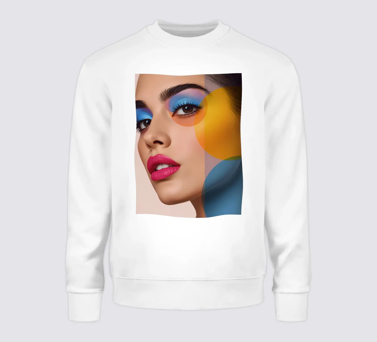 Volto di donna con trucco colorato e sovrapposizioni geometriche felpa da DesignDoodle