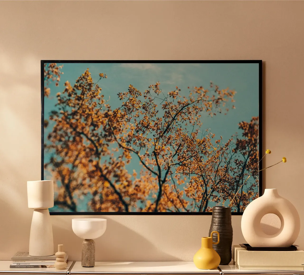 Autunno dorato - cime degli alberi poster con telaio in plastica da Natur Wandbild — Orte für die Seele