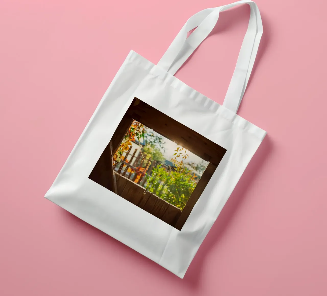 Vue sur l'automne doré à travers une toile d'araignée tote bag de Natur Wandbild — Orte für die Seele
