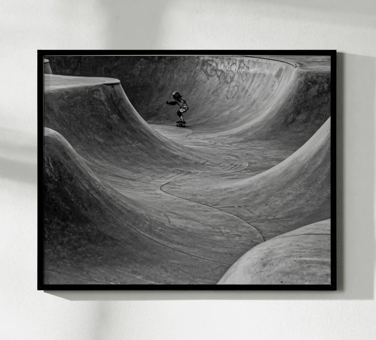 Bambino in uno skate park poster da anderm