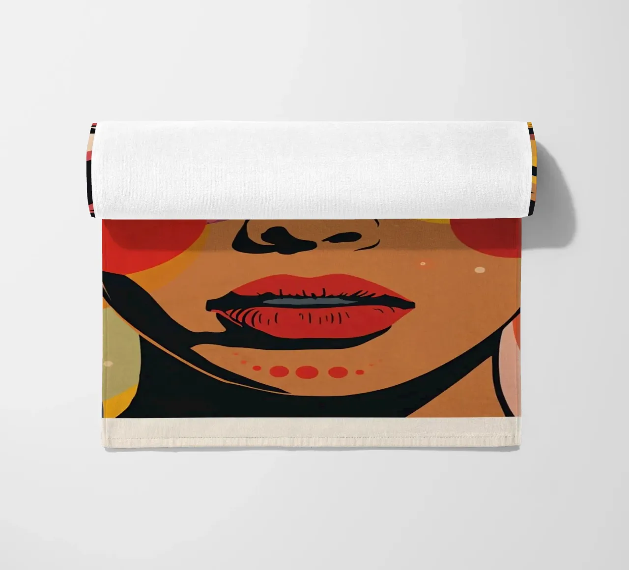 Ritratto di donna con illustrazione di forme geometriche colorate telo mare da DesignDoodle