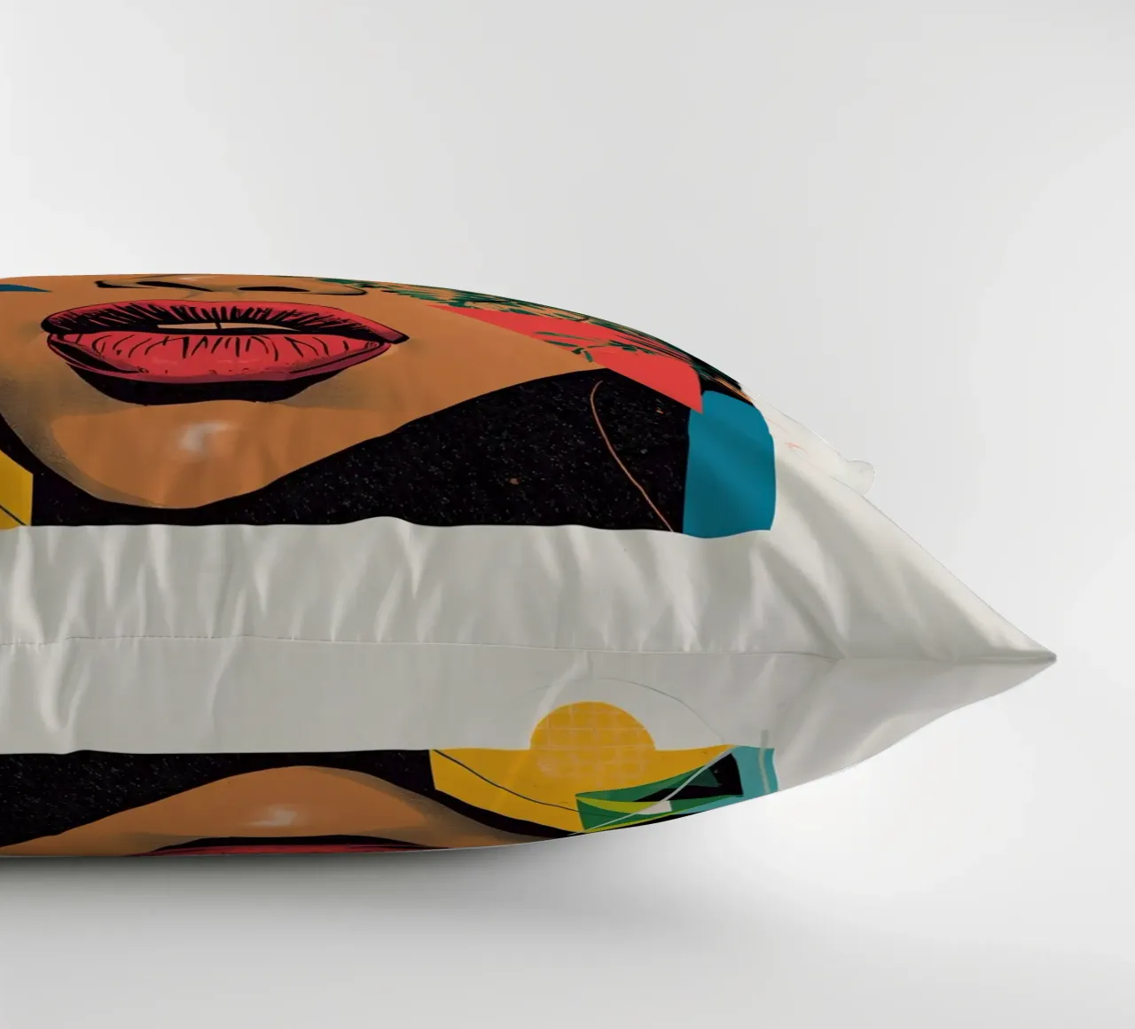 Ritratto di donna con sovrapposizioni geometriche e botaniche cuscino da DesignDoodle