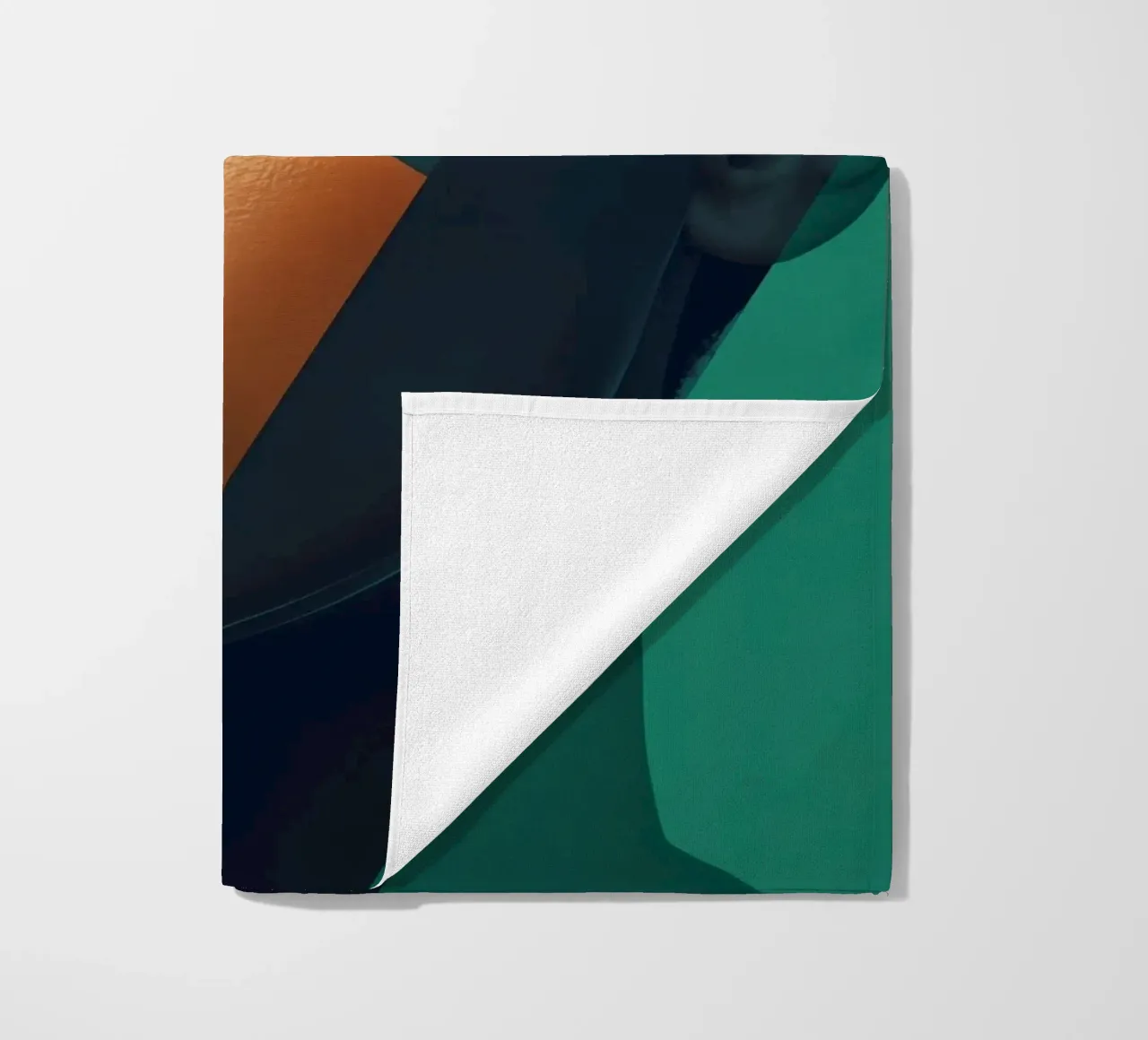 Ritratto di donna con sovrapposizioni geometriche di colori telo mare da DesignDoodle
