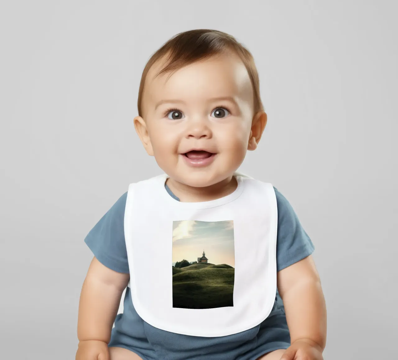 Kapellenhügel Babylätzchen von Earthly Visions