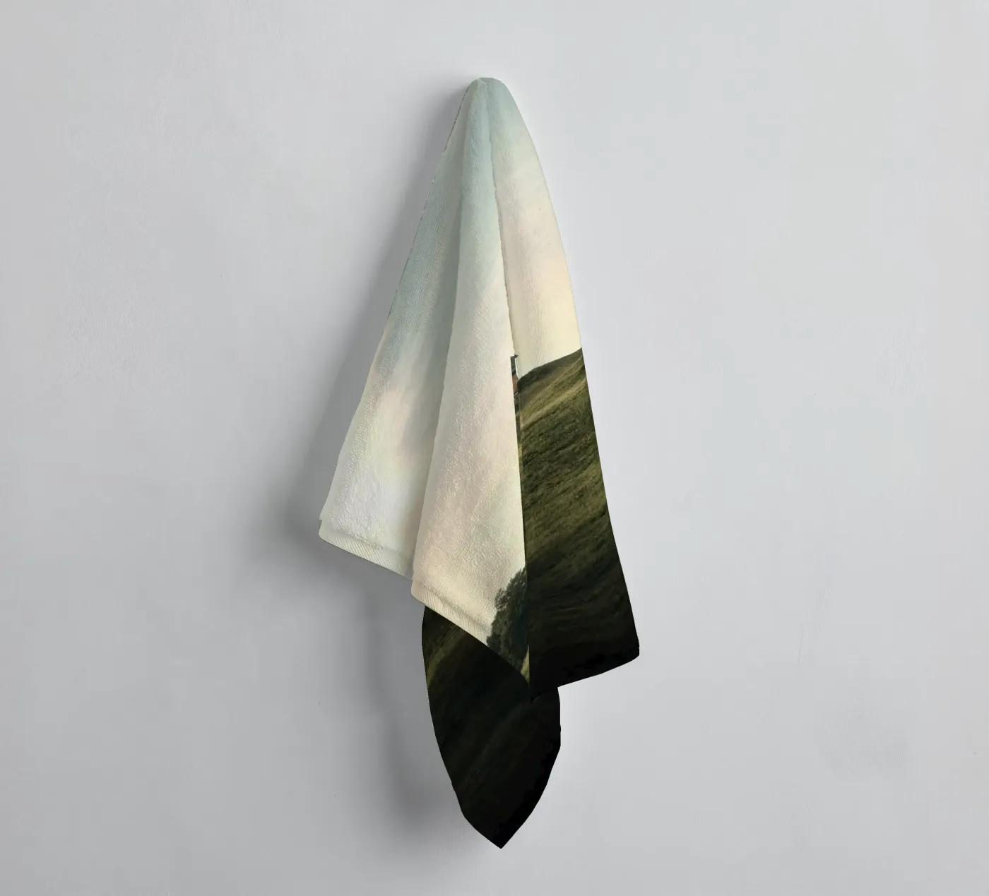 chapel hill Handtuch von Earthly Visions