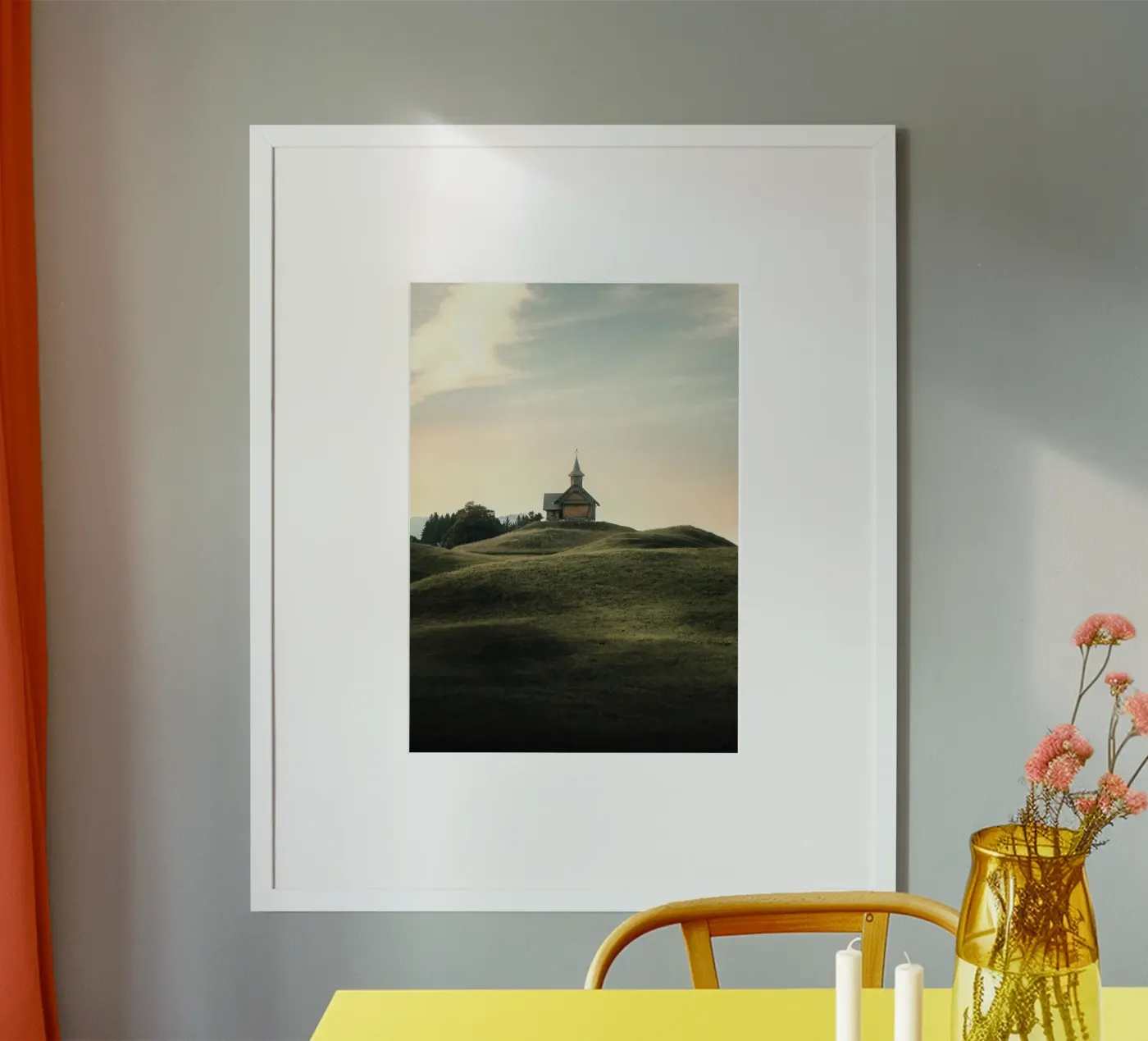 collina della cappella poster da Earthly Visions