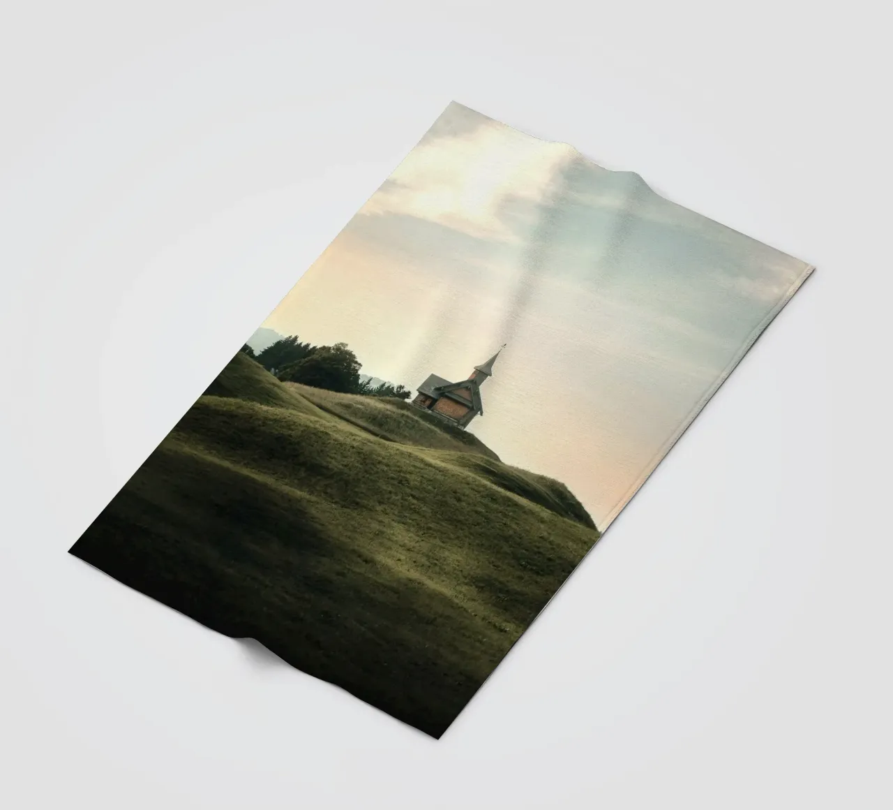 Kapellenhügel Fleecedecke von Earthly Visions