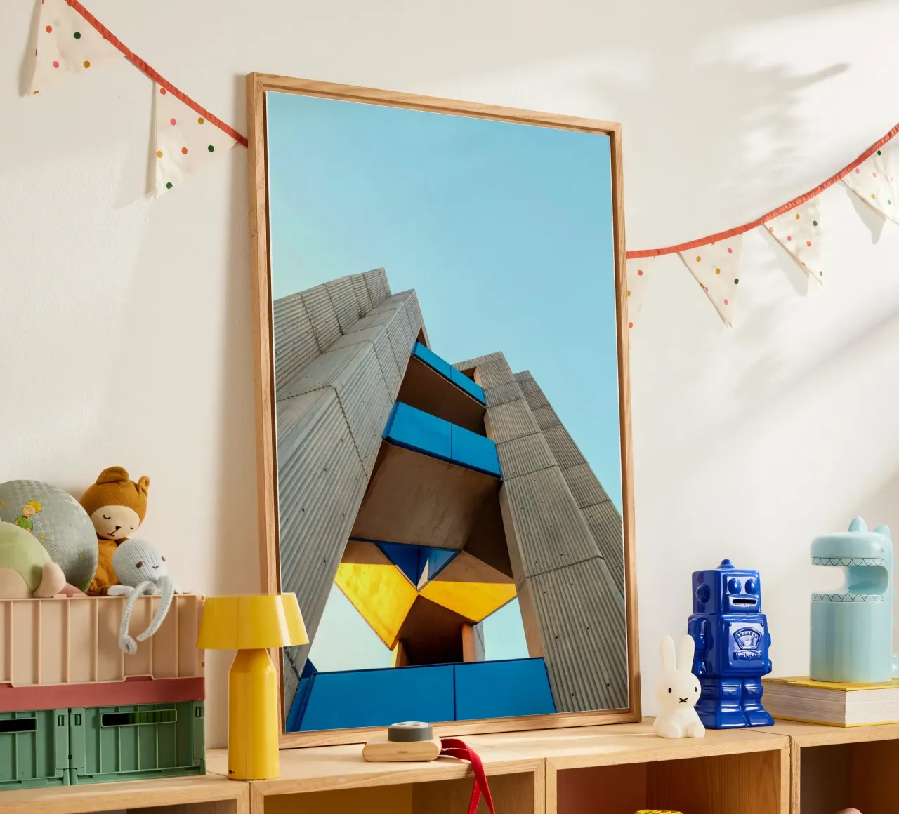 edificio di architettura moderna plexiglass da Earthly Visions