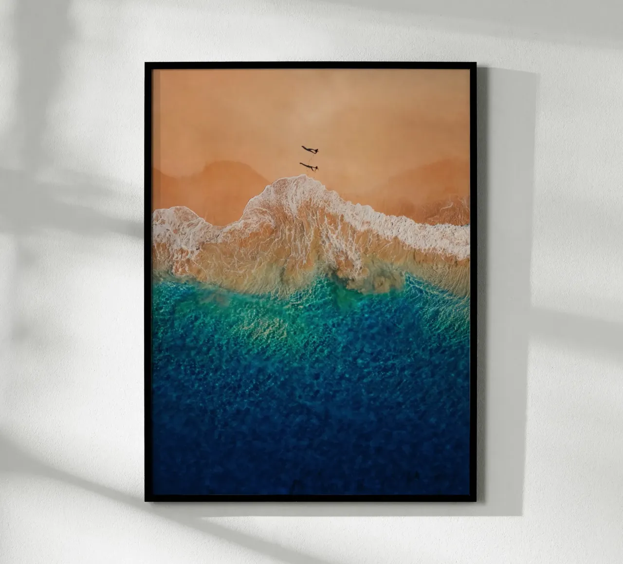 spiaggia oceano poster con telaio in plastica da Earthly Visions