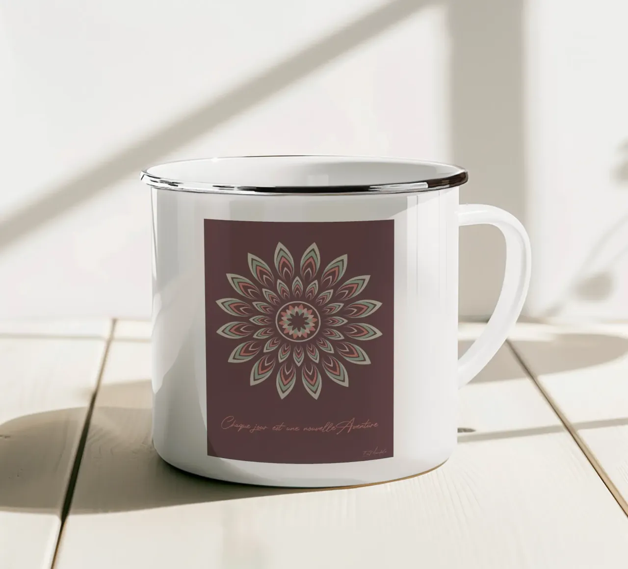 Mandala, chaque jour est une nouvelle aventure tazza in smalto da Collection “Esprit Mandala"