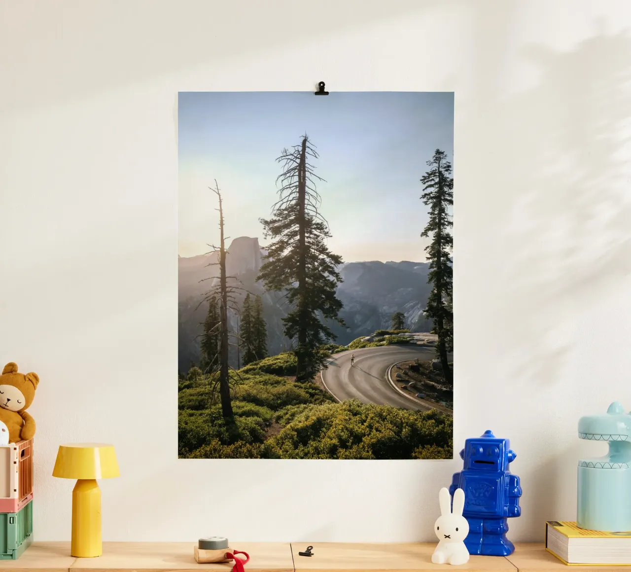 pini di montagna poster con telaio in alluminio da Earthly Visions
