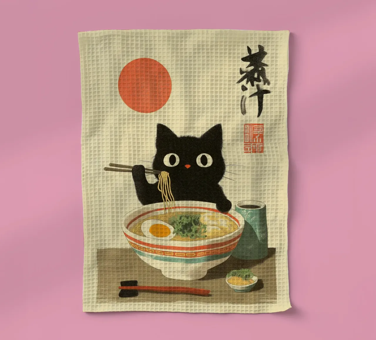 Chat noir kawaii mangeant des ramen avec une baguette torchon de Fleur de Lys