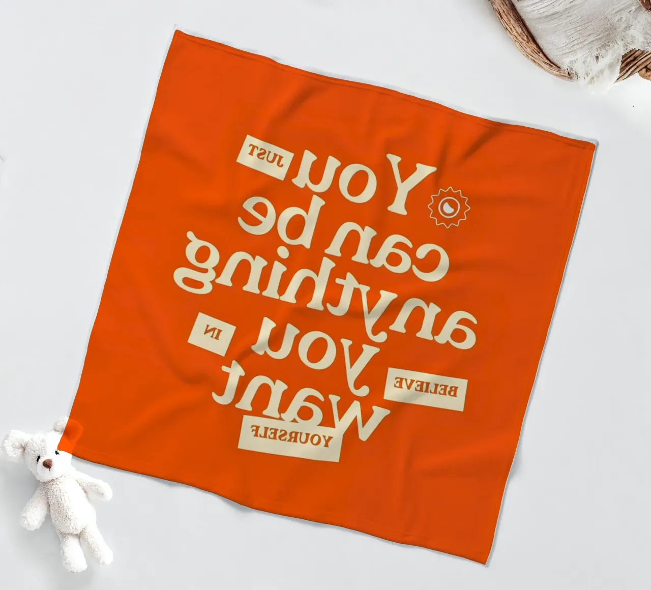 "You just can be anything you want. Believe in yourself." coperta in pile da Type & Tape