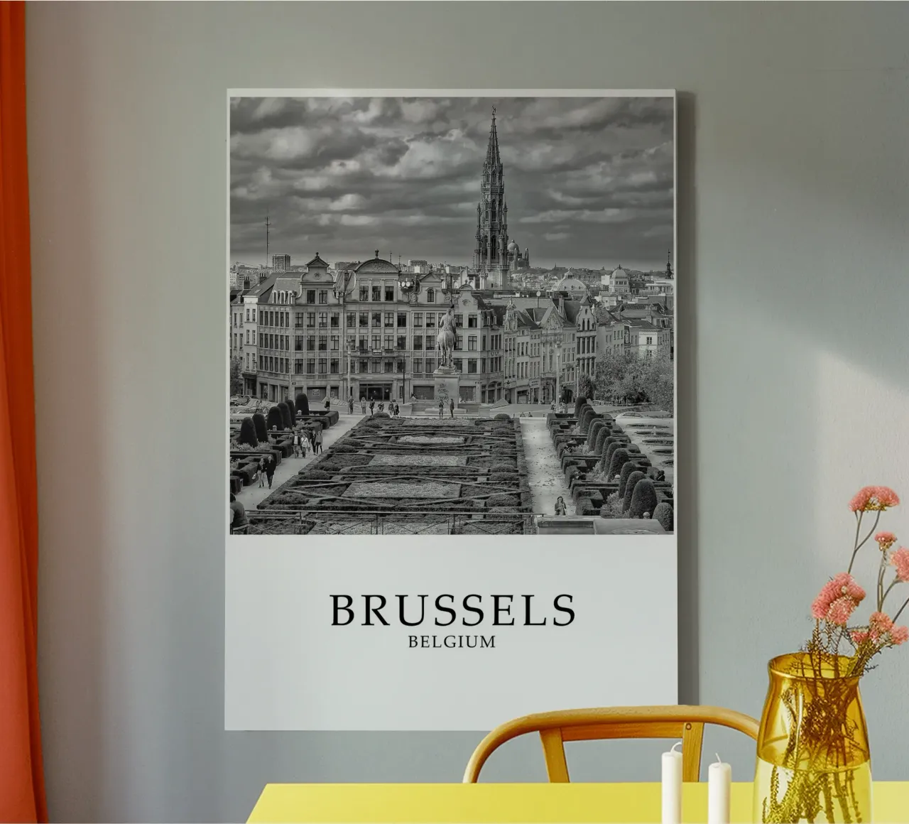 Bruxelles Belgio, paesaggio urbano in scala di grigi tela con Cornice a cassetta da Charnwood Prints