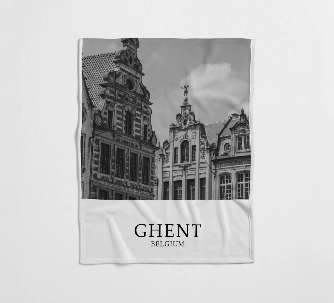 Gand Belgio Architettura Scena in scala di grigi coperta in pile da Charnwood Prints
