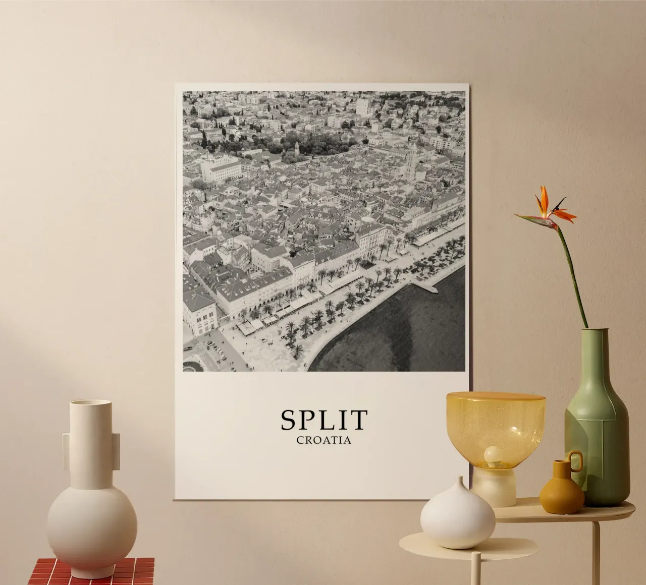 Spalato Croazia Paesaggio urbano in scala di grigi poster da Charnwood Prints