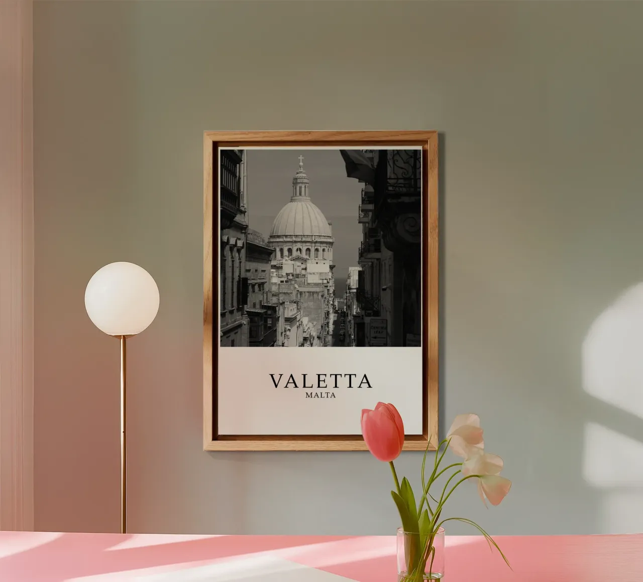 Valetta Malta Architecture Scene Greyscale pannello forex da Charnwood Prints