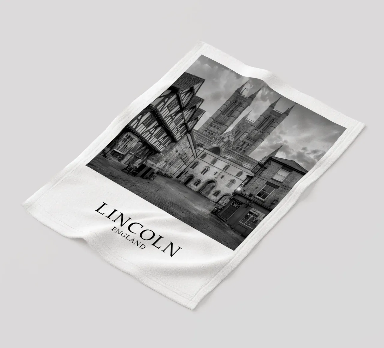 Lincoln Inghilterra Architettura Scena in scala di grigi coperta in pile da Charnwood Prints