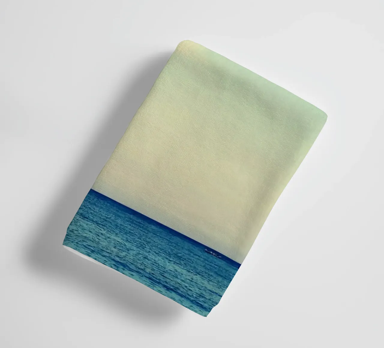 frei:schwimmer - Meeresansicht asciugamano da bagno da Frida + frei