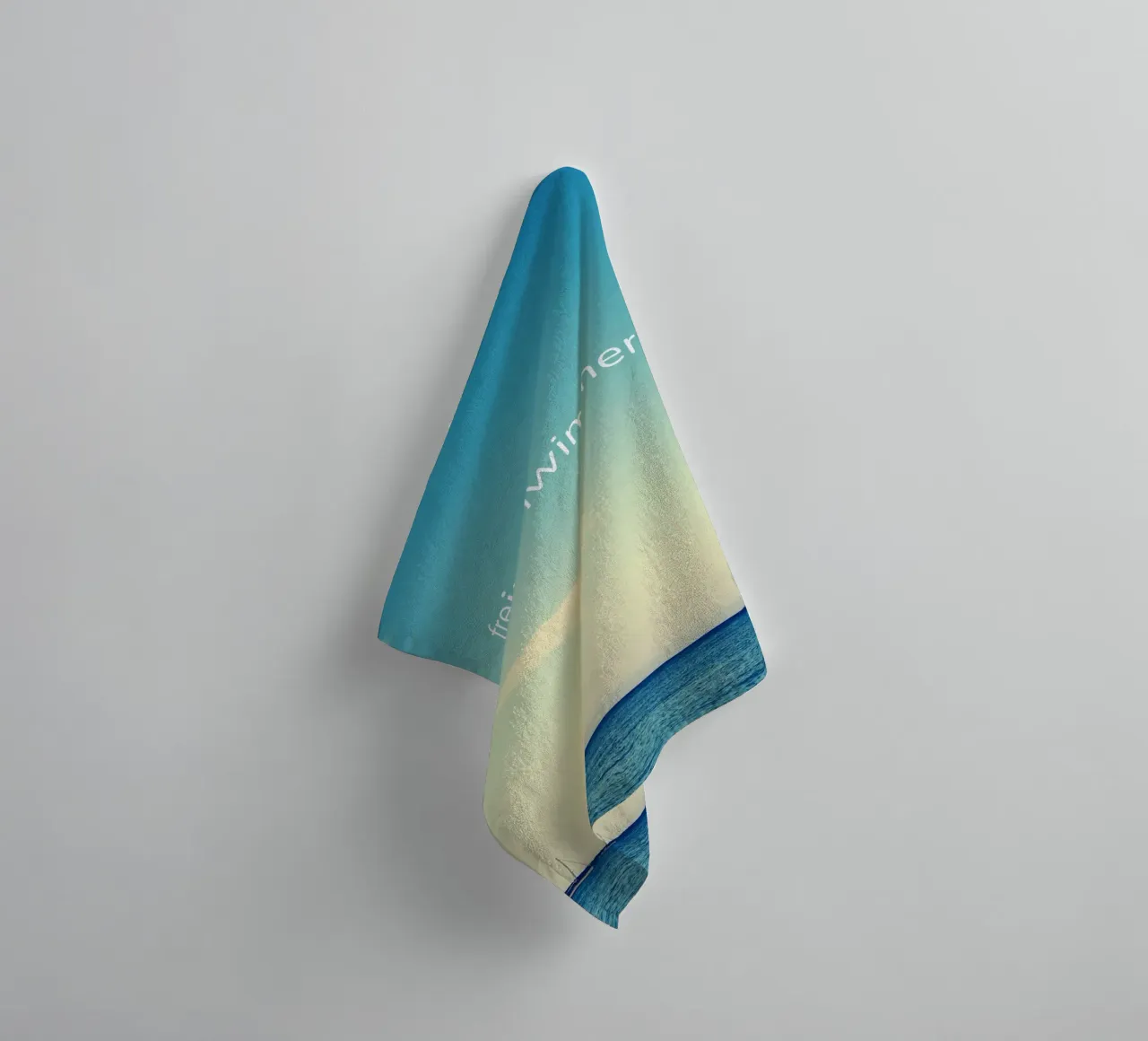 frei:schwimmer - Meeresansicht asciugamano da bagno da Frida + frei