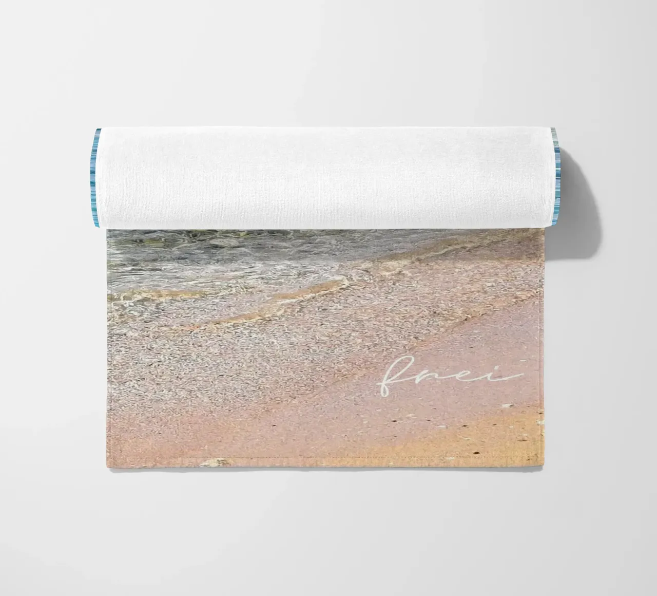 libre - vue sur la mer avec plage serviette de plage de Frida + frei