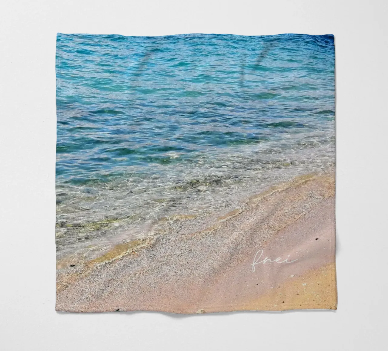libre - vue sur la mer avec plage plaid polaire de Frida + frei