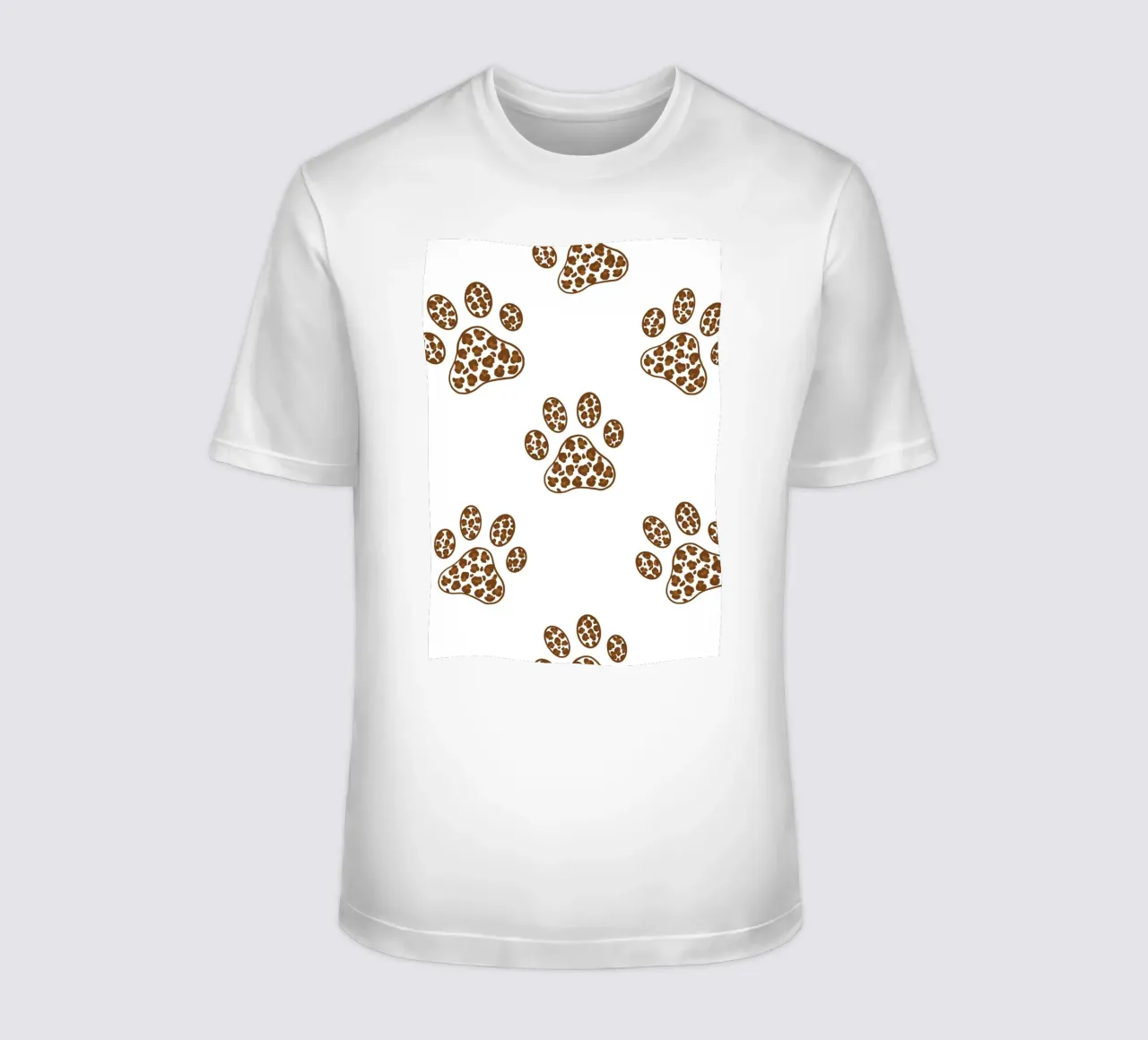 Made of leopard pattern with paw prints t-shirt by gulsengunel