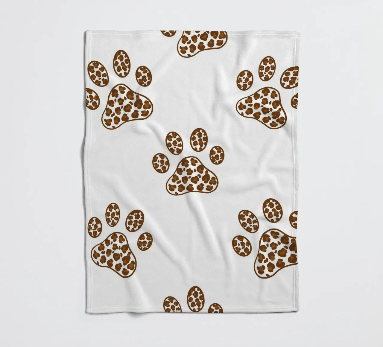 Made of leopard pattern with paw prints fleece blanket by gulsengunel