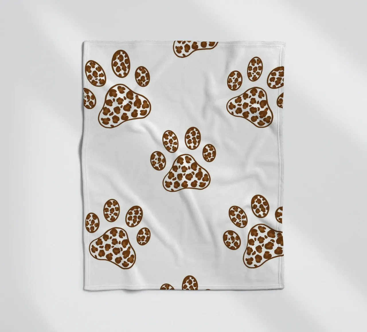 Made of leopard pattern with paw prints fleece blanket by gulsengunel