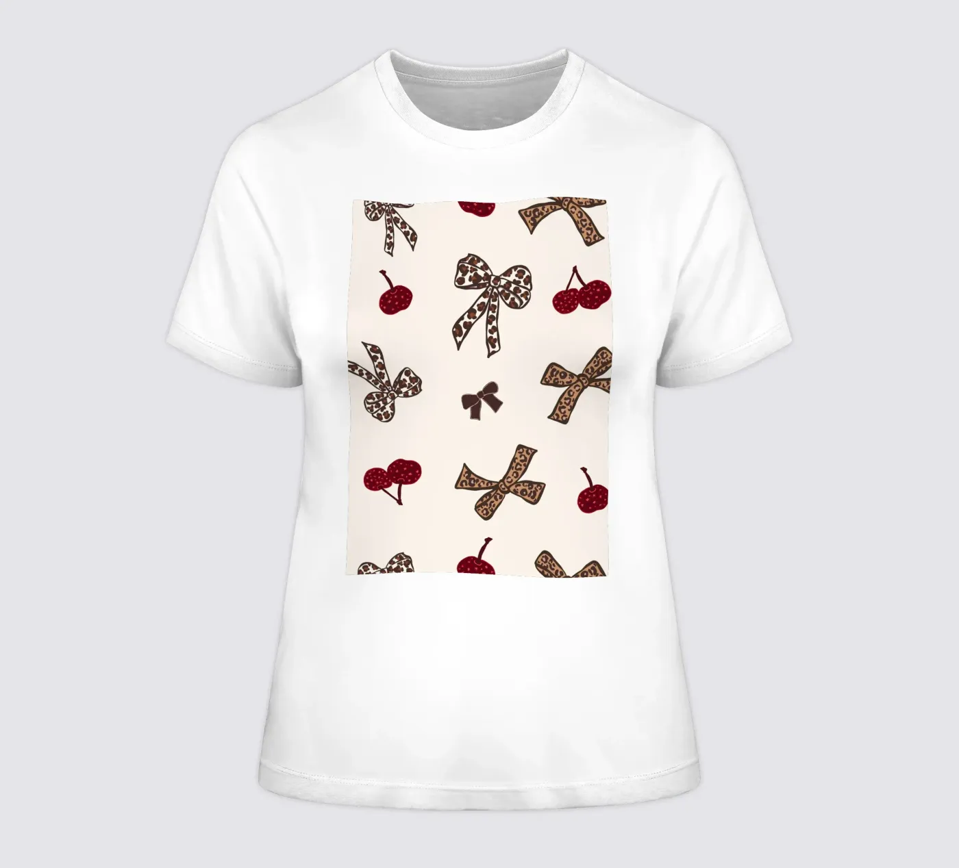 Modello Leopard Cherry t-shirt da donna da gulsengunel