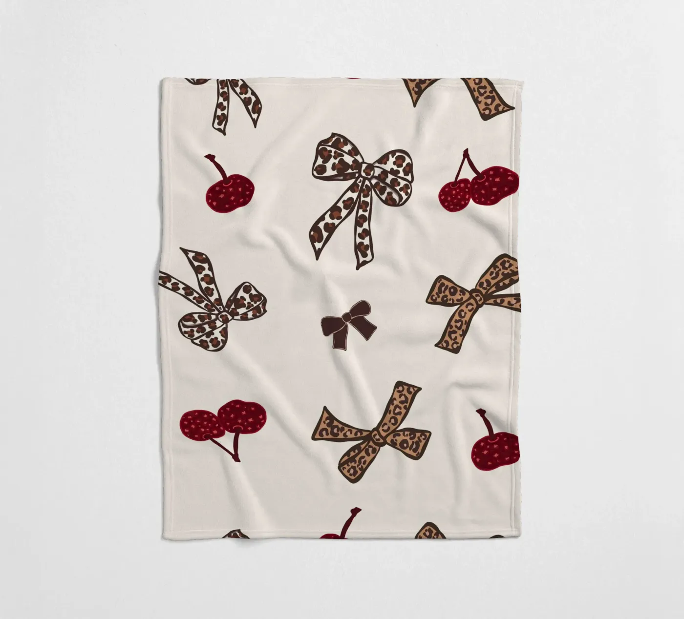 Leopard Cherry Pattern Fleecedecke von gulsengunel