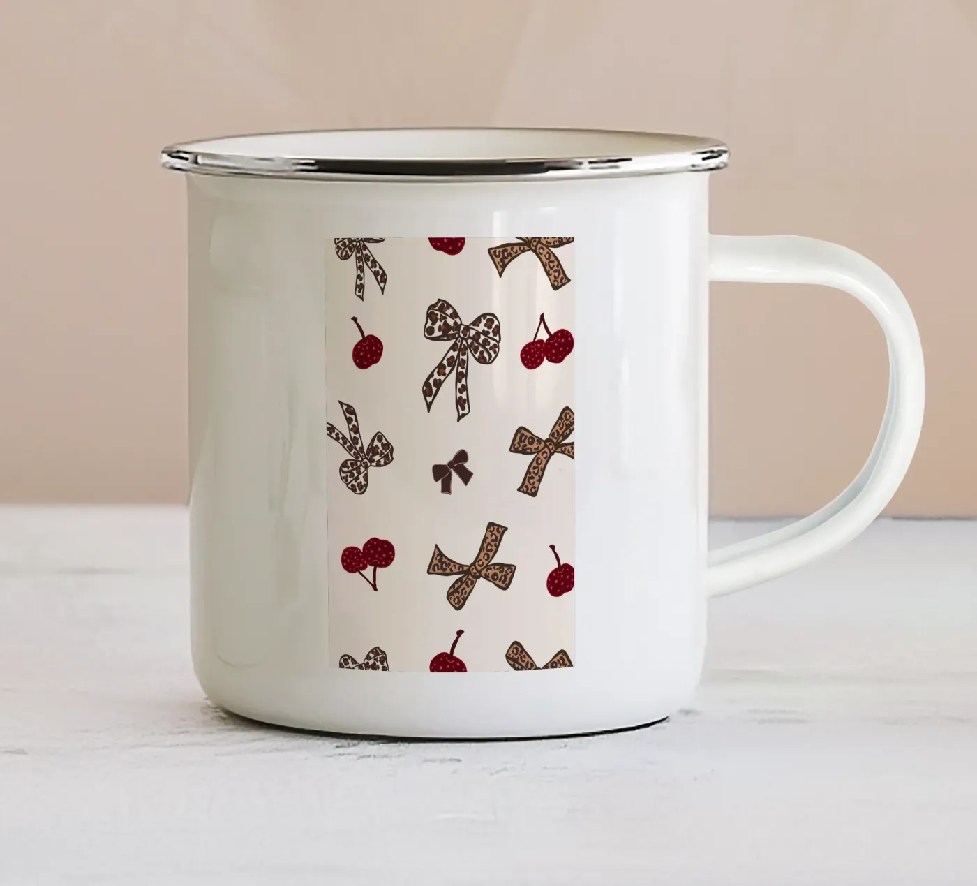 Motif léopard cerise mug en émail de gulsengunel
