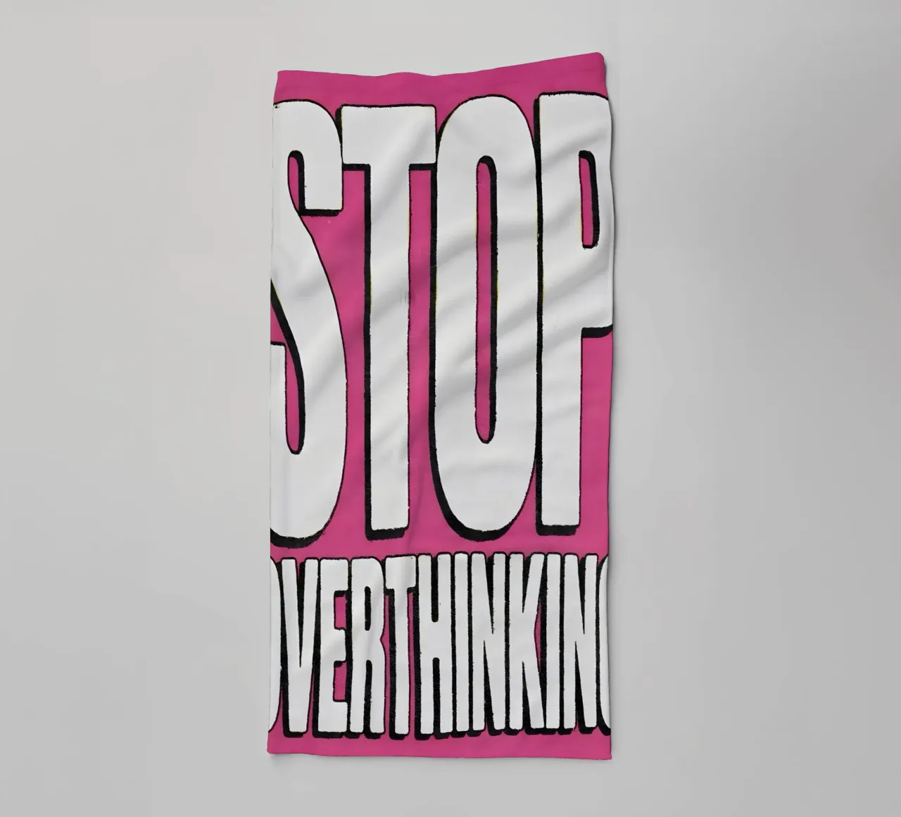 "STOP OVERTHINKING" asciugamano da bagno da Type & Tape