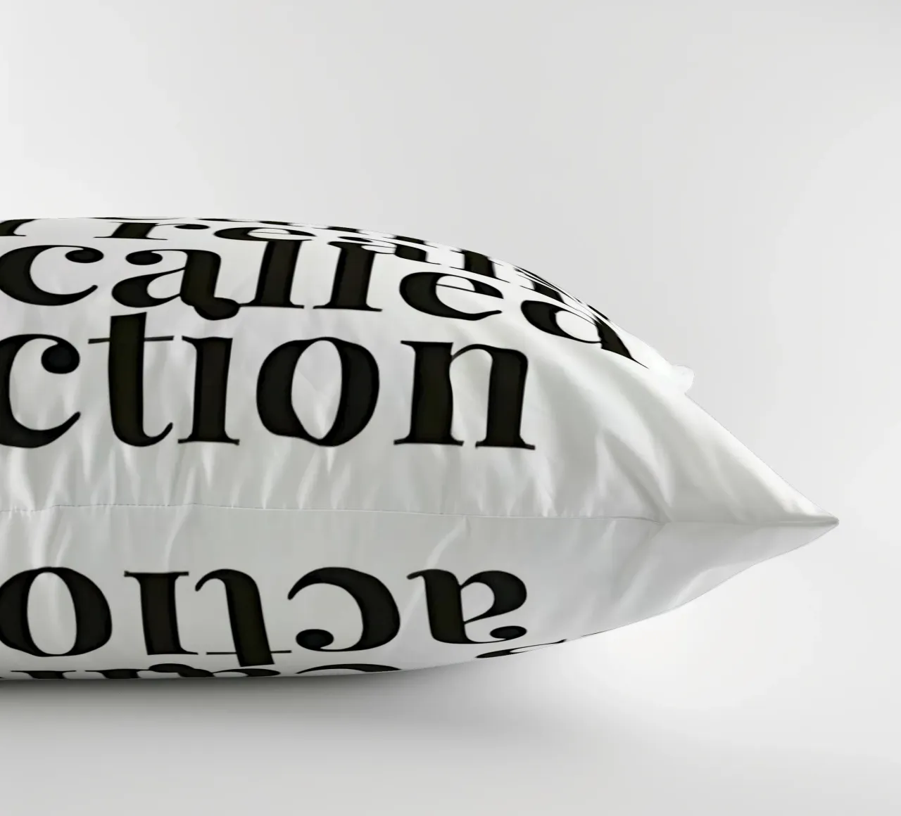 The distance between dreams and reality called action cuscino da Type & Tape