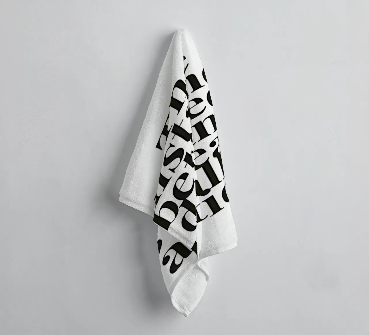 The distance between dreams and reality called action Handtuch von Type & Tape