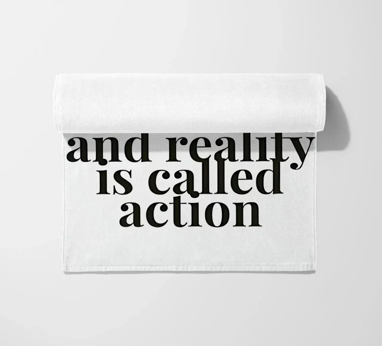 The distance between dreams and reality called action telo mare da Type & Tape