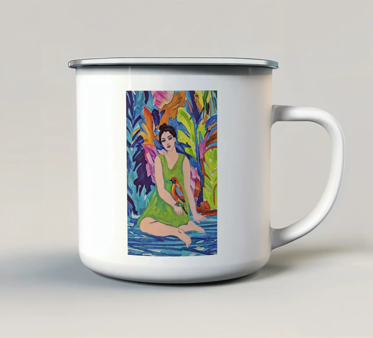 Vrouw in groene jurk met vogel, levendig figuratief tropisch emaille mok van Hecate Pim Designs